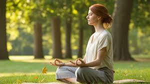 Mindful Living: A Complete Guide to Living with Awareness and Purpose